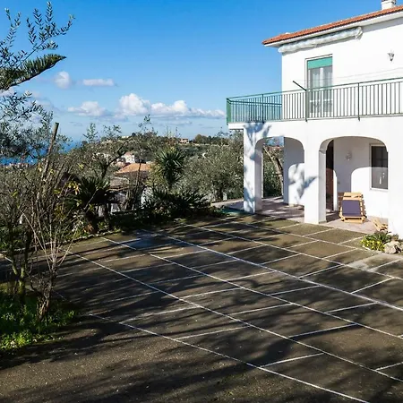 Casa Nunziatedda 马萨鲁布朗斯